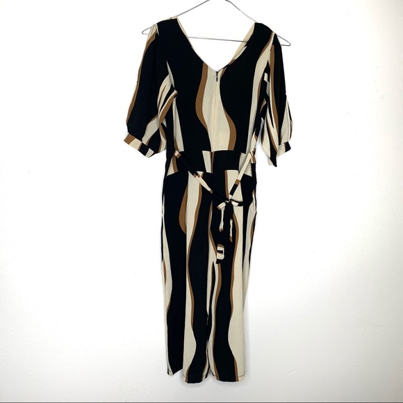 Huong | Cold shoulder | Cropped |Wide Leg Jumpsuit - Picture 6 of 8